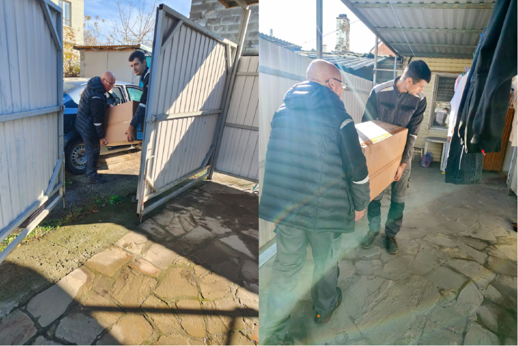 Команда волонтёров доставляет котёл в семью